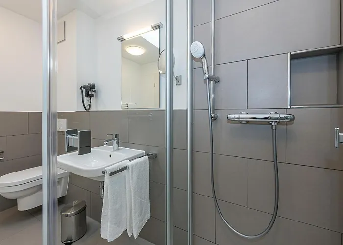 Lejlighed Deichhaeuser Anna Kueste Deichhaeuser Anna Kueste 7-31 *