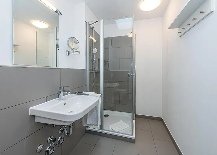 Deichhaeuser Anna Kueste Deichhaeuser Anna Kueste 7-31 Lejlighed *